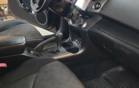 Toyota RAV4, 2011 год, 1 600 000 рублей, 10 фотография