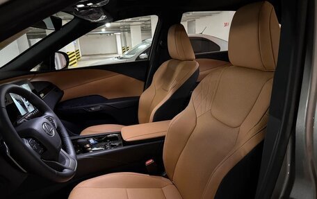 Lexus RX IV рестайлинг, 2025 год, 6 680 000 рублей, 8 фотография