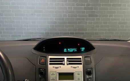 Toyota Yaris III рестайлинг, 2008 год, 590 000 рублей, 7 фотография