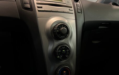 Toyota Yaris III рестайлинг, 2008 год, 590 000 рублей, 9 фотография