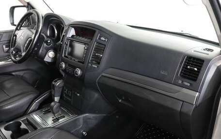 Mitsubishi Pajero IV, 2014 год, 2 097 000 рублей, 10 фотография
