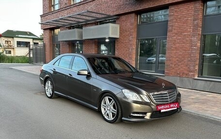 Mercedes-Benz E-Класс, 2012 год, 1 830 000 рублей, 9 фотография