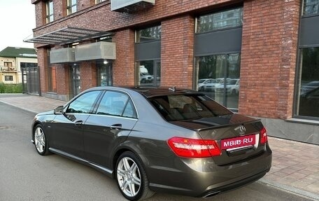 Mercedes-Benz E-Класс, 2012 год, 1 830 000 рублей, 8 фотография