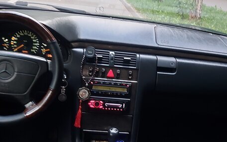 Mercedes-Benz E-Класс, 1996 год, 330 000 рублей, 7 фотография