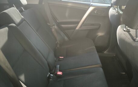Toyota RAV4, 2014 год, 1 750 000 рублей, 9 фотография