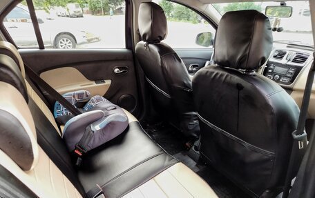 Renault Logan II, 2014 год, 750 000 рублей, 3 фотография