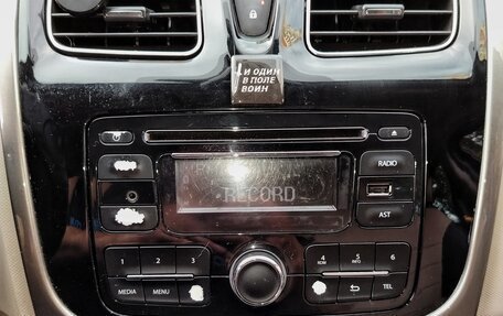Renault Logan II, 2014 год, 750 000 рублей, 9 фотография