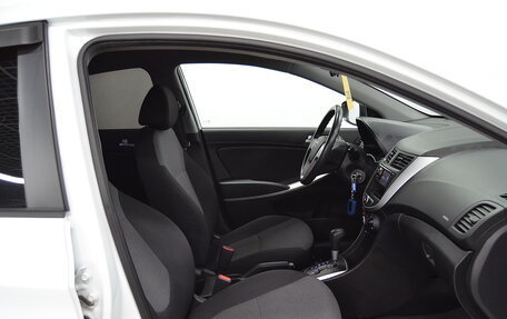 Hyundai Solaris II рестайлинг, 2013 год, 820 000 рублей, 21 фотография