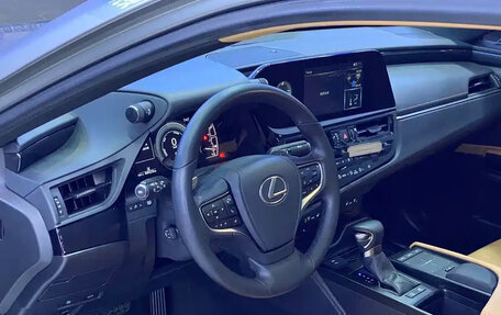 Lexus ES VII, 2022 год, 4 250 077 рублей, 11 фотография
