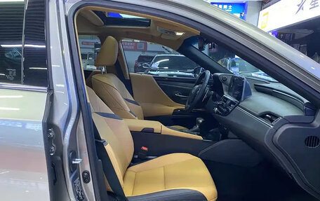 Lexus ES VII, 2022 год, 4 250 077 рублей, 15 фотография