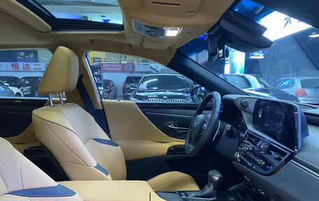 Lexus ES VII, 2022 год, 4 250 077 рублей, 16 фотография
