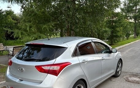 Hyundai i30 II рестайлинг, 2015 год, 1 000 000 рублей, 5 фотография