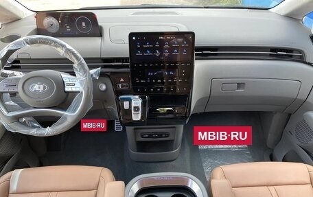 Hyundai Staria, 2022 год, 3 680 000 рублей, 10 фотография