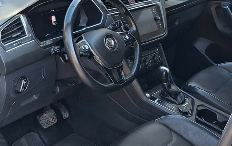 Volkswagen Tiguan II, 2017 год, 2 499 000 рублей, 6 фотография