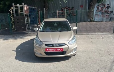 Hyundai Solaris II рестайлинг, 2011 год, 740 000 рублей, 1 фотография