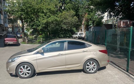 Hyundai Solaris II рестайлинг, 2011 год, 740 000 рублей, 3 фотография