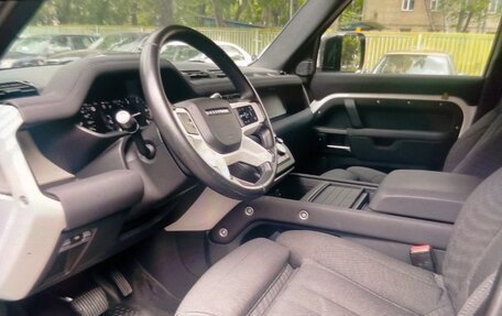 Land Rover Defender II, 2021 год, 4 350 000 рублей, 8 фотография