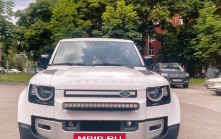 Land Rover Defender II, 2021 год, 4 350 000 рублей, 5 фотография