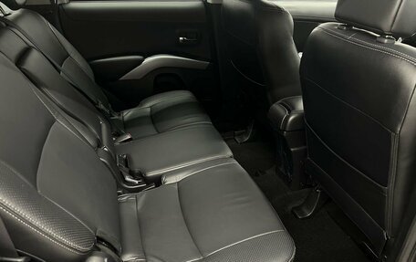 Mitsubishi Outlander III рестайлинг 3, 2010 год, 1 095 000 рублей, 10 фотография
