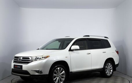 Toyota Highlander III, 2011 год, 1 935 000 рублей, 1 фотография