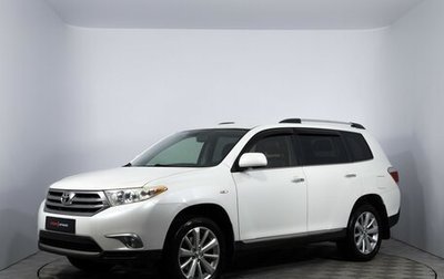 Toyota Highlander III, 2011 год, 1 935 000 рублей, 1 фотография