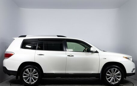 Toyota Highlander III, 2011 год, 1 935 000 рублей, 4 фотография
