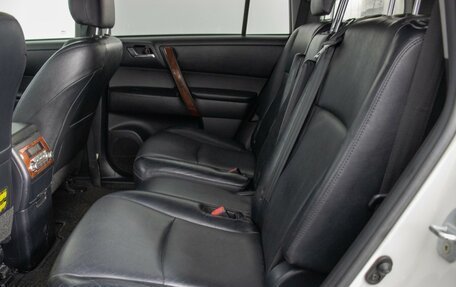 Toyota Highlander III, 2011 год, 1 935 000 рублей, 11 фотография