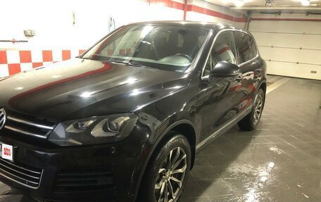 Volkswagen Touareg III, 2012 год, 1 850 000 рублей, 4 фотография