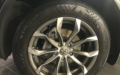 Volkswagen Touareg III, 2012 год, 1 850 000 рублей, 12 фотография