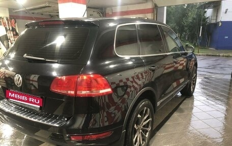 Volkswagen Touareg III, 2012 год, 1 850 000 рублей, 3 фотография