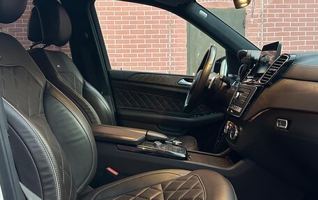 Mercedes-Benz GLS, 2018 год, 4 850 000 рублей, 24 фотография