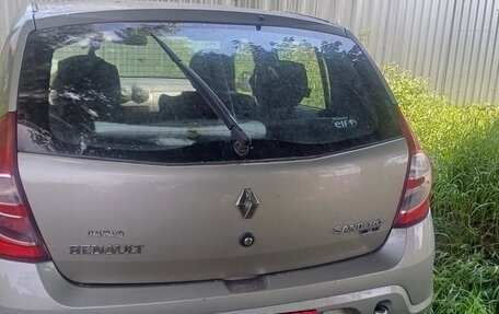 Renault Sandero I, 2014 год, 800 000 рублей, 2 фотография