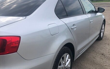 Volkswagen Jetta VI, 2011 год, 900 000 рублей, 5 фотография