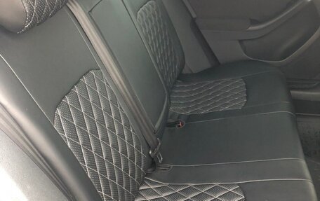 Volkswagen Jetta VI, 2011 год, 900 000 рублей, 12 фотография