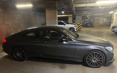Mercedes-Benz C-Класс, 2017 год, 3 495 000 рублей, 4 фотография