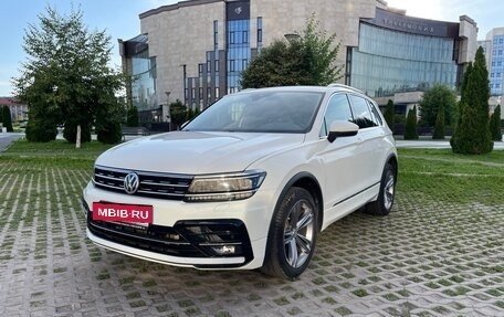 Volkswagen Tiguan II, 2020 год, 4 678 000 рублей, 2 фотография
