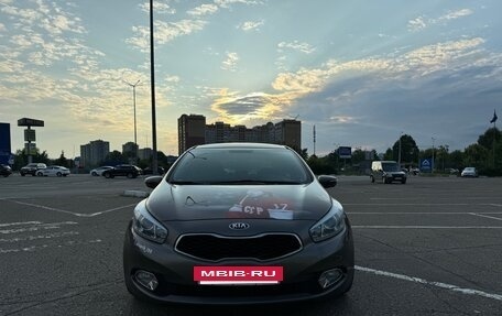 KIA cee'd III, 2014 год, 1 390 000 рублей, 2 фотография