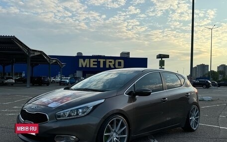 KIA cee'd III, 2014 год, 1 390 000 рублей, 10 фотография
