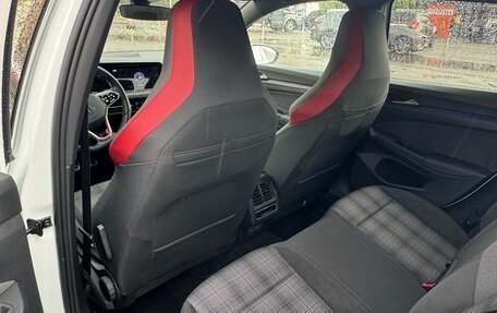 Volkswagen Golf GTI, 2023 год, 3 899 999 рублей, 10 фотография