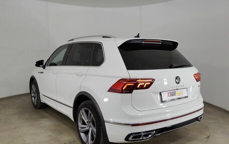 Volkswagen Tiguan II, 2021 год, 2 999 000 рублей, 7 фотография