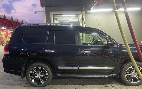 Toyota Land Cruiser 200, 2013 год, 3 700 000 рублей, 3 фотография