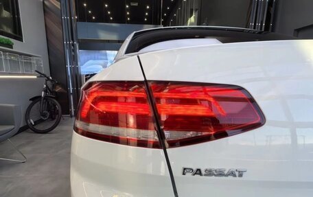 Volkswagen Passat B8 рестайлинг, 2017 год, 1 740 000 рублей, 7 фотография