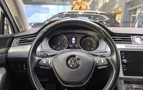 Volkswagen Passat B8 рестайлинг, 2017 год, 1 740 000 рублей, 16 фотография
