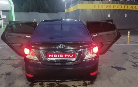 Hyundai Solaris II рестайлинг, 2013 год, 785 000 рублей, 4 фотография