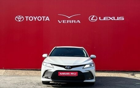Toyota Camry, 2021 год, 3 250 000 рублей, 5 фотография