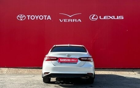 Toyota Camry, 2021 год, 3 250 000 рублей, 6 фотография