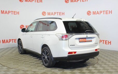 Mitsubishi Outlander III рестайлинг 3, 2013 год, 1 493 000 рублей, 7 фотография