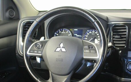 Mitsubishi Outlander III рестайлинг 3, 2013 год, 1 493 000 рублей, 16 фотография