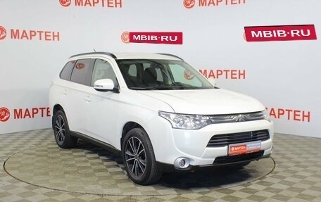 Mitsubishi Outlander III рестайлинг 3, 2013 год, 1 493 000 рублей, 3 фотография