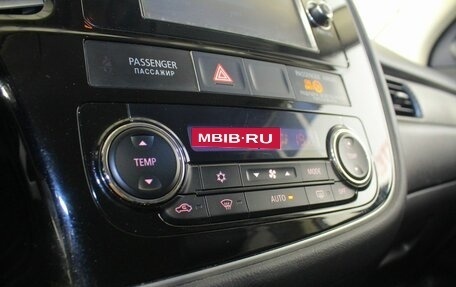 Mitsubishi Outlander III рестайлинг 3, 2013 год, 1 493 000 рублей, 13 фотография